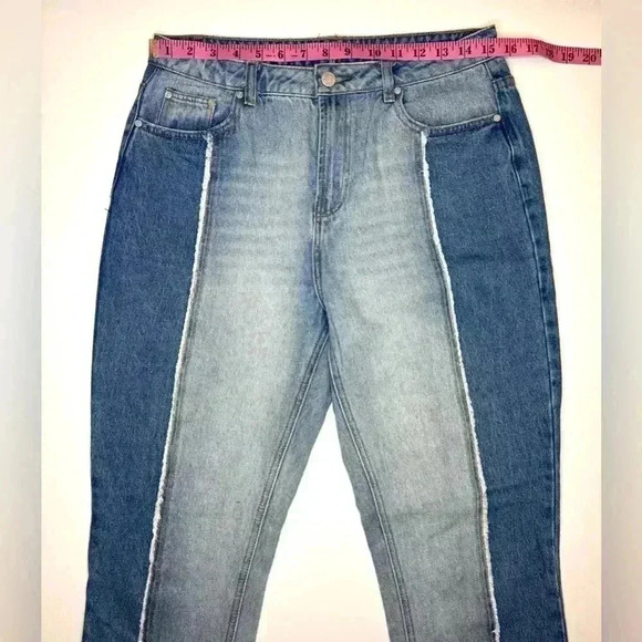Riot Women’s High Rise Mom Jeans Size- 6 - Picture 5 of 11